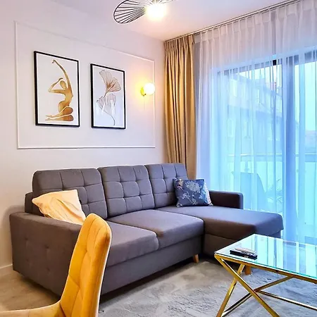 365pam - Gold Daire *